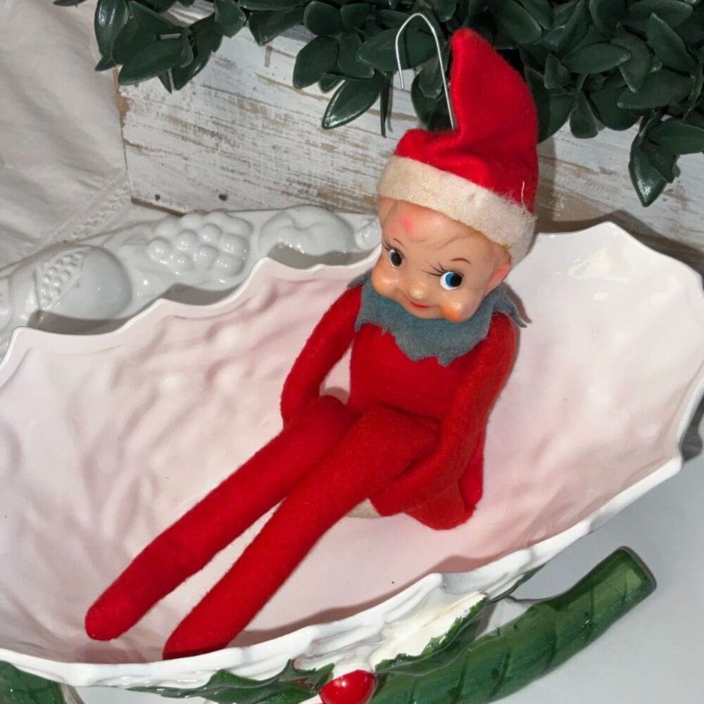 Vintage MCM Kneeler Vintage 1950s 60s Knee Hugger Christmas Elf Red Felt Pixie